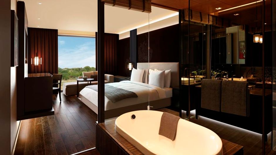Roseate House New Delhi Room