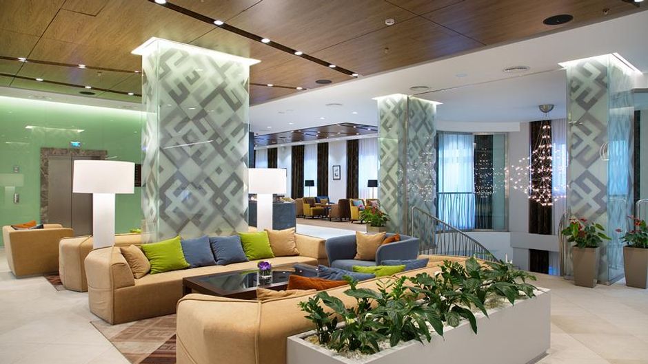 Hilton Garden Inn Ufa Riverside Lobby