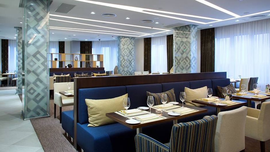 Hilton Garden Inn Ufa Riverside Restaurant
