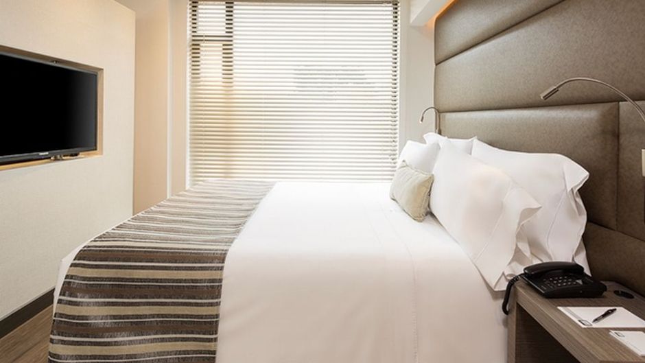 bs Rosales Hotel & Suites Room