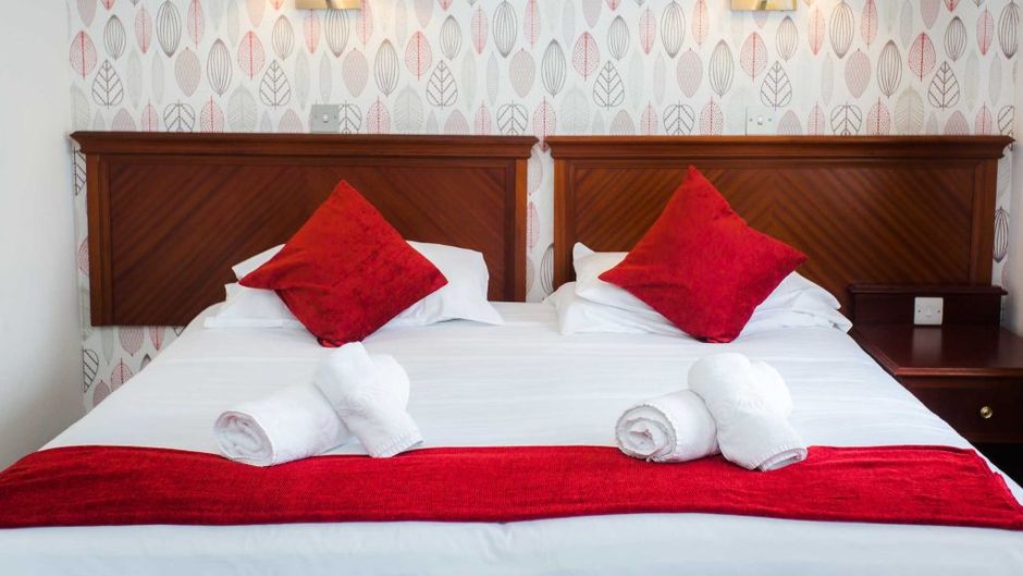 Bells Hotel & Country Club Room
