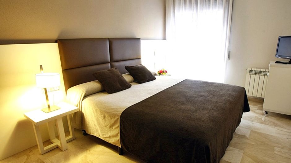 Hotel Habitat Center Los Girasoles Room