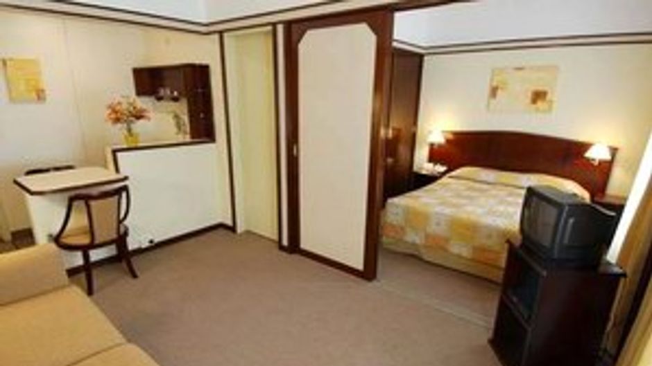 Ramada Hotel/Suites Sao Paulo Itaim Bibi Room