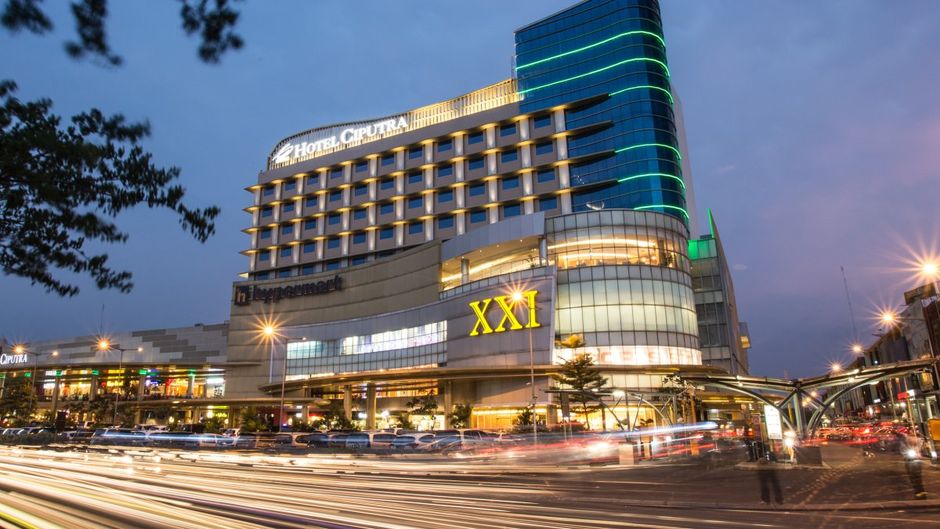 Hotel Ciputra Cibubur Exterior