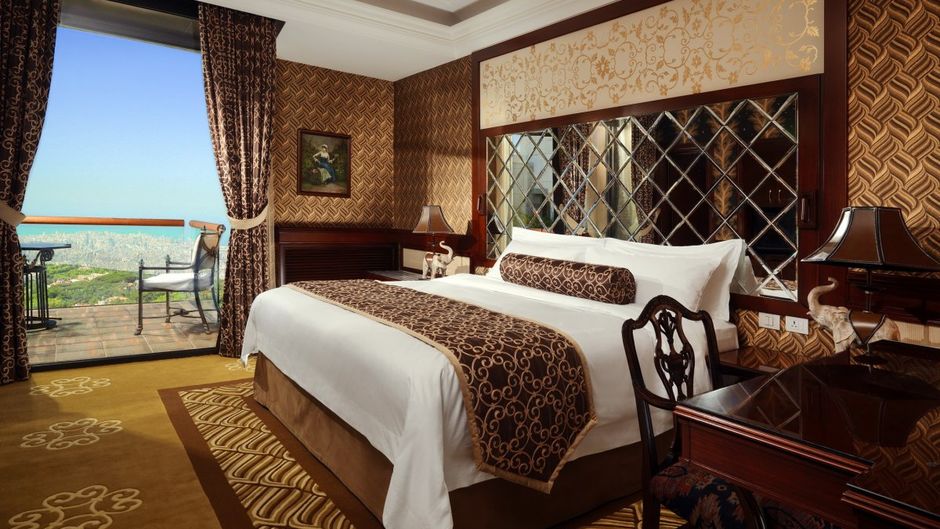 Grand Hills Hotel & Spa Suite