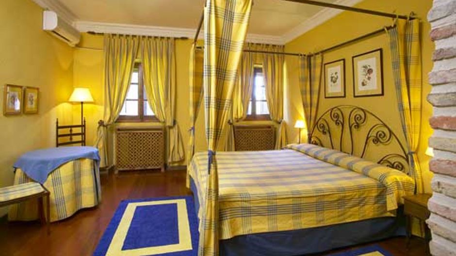 Hotel Monasterio San Zoilo Room