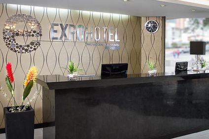 ExpoSuites Parque Central Bavaria