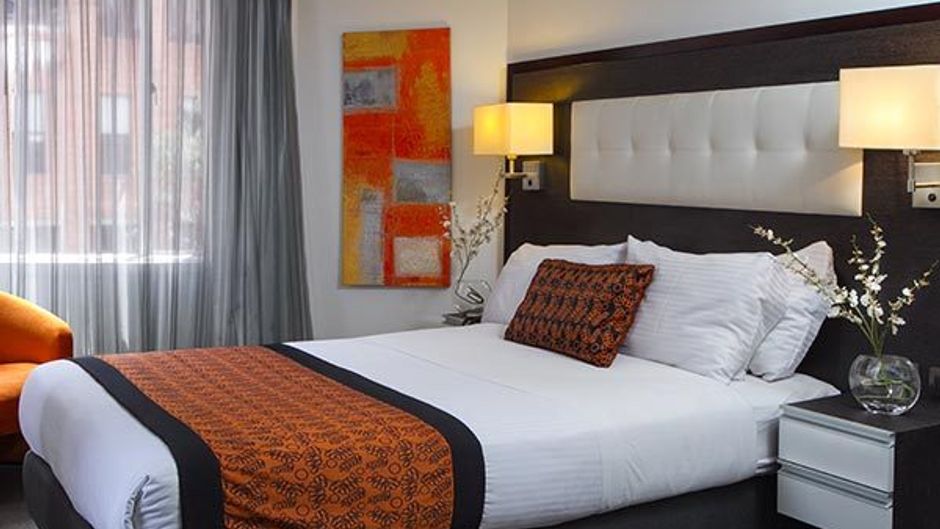 ExpoSuites Parque Central Bavaria Room