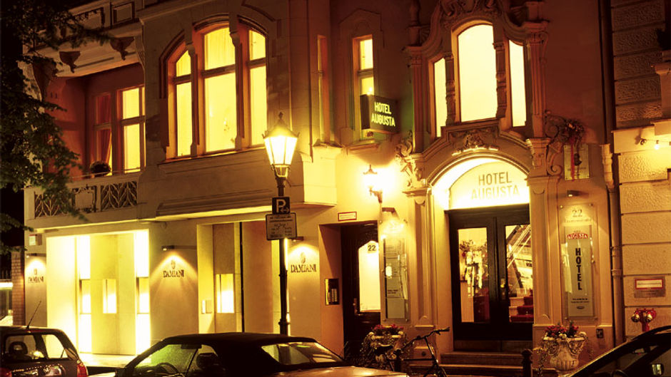 Augusta Hotel Exterior