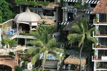 Casa Tres Vidas