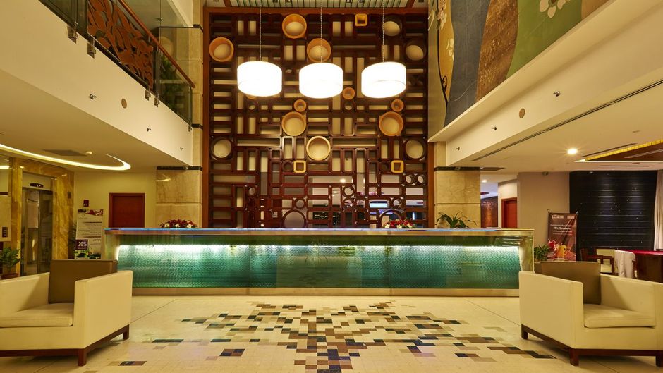 Six Seasons Hotel Lobby