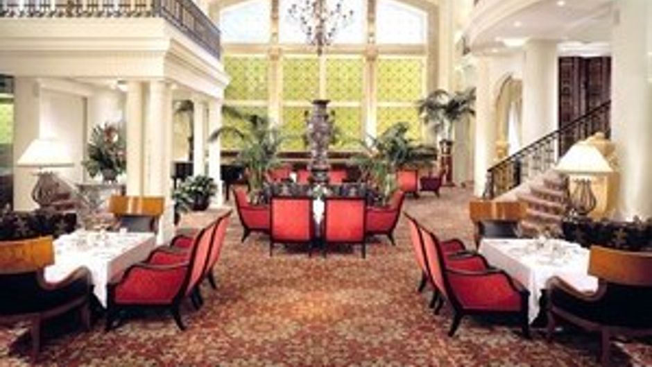 Hotel Le St James Restaurant
