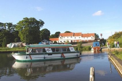The Wayford Bridge Inn Hotel