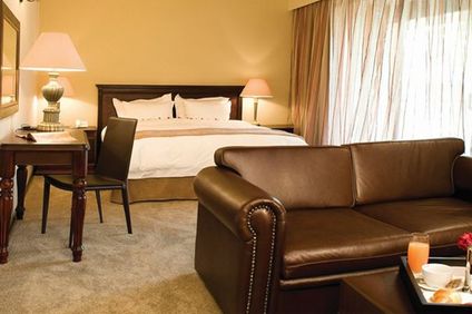 Happy Valley Hotel