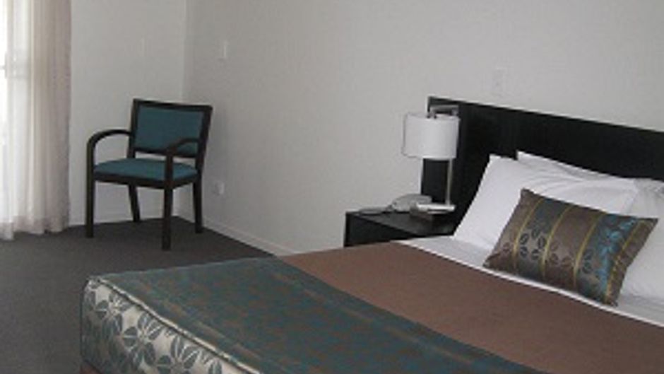 Royal Motel Miles Room