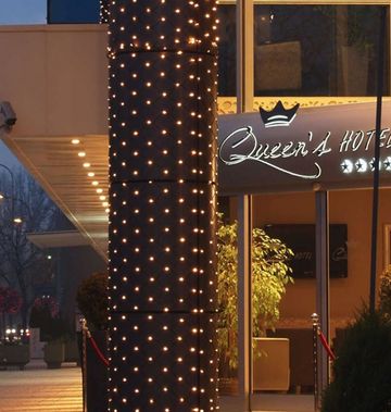 Queens Hotel