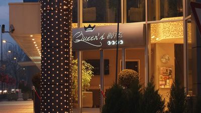 Queens Hotel