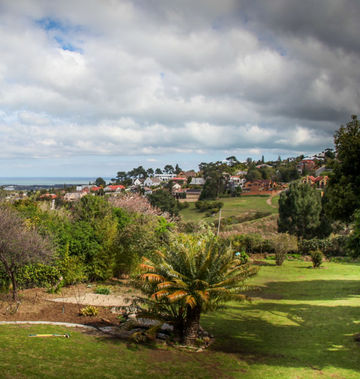 Winelands Villa Guesthouse & Cottages