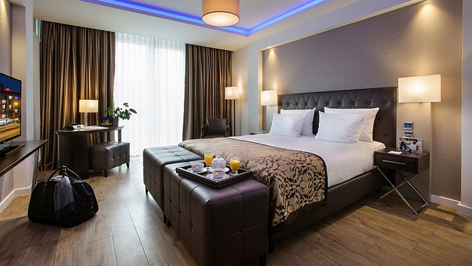 TWO Hotel Berlin by Axel Room