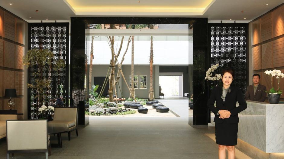 Delonix Hotel Karawang Lobby