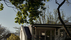 Leeu House