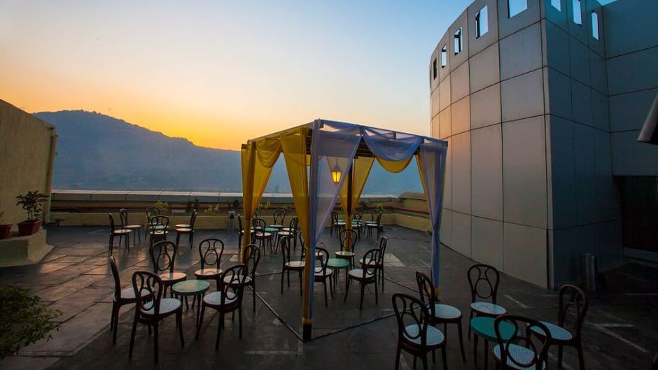Mango Hotels, Navi Mumbai - Airoli Bar/Lounge