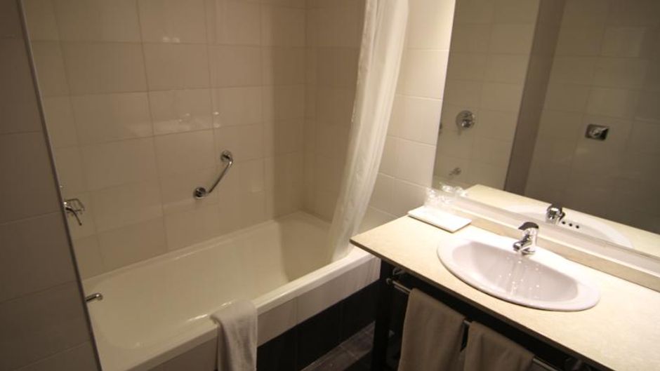 Hotel Crystal Tower Health