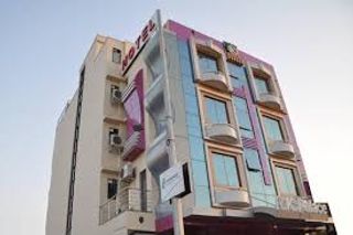 RnB R. K. Palace Hotel