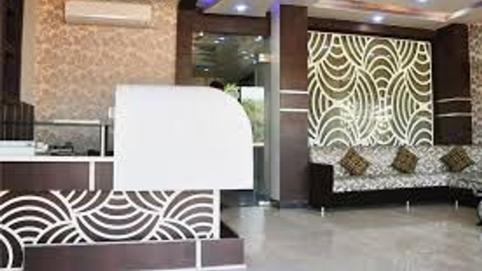 RnB R. K. Palace Hotel Lobby