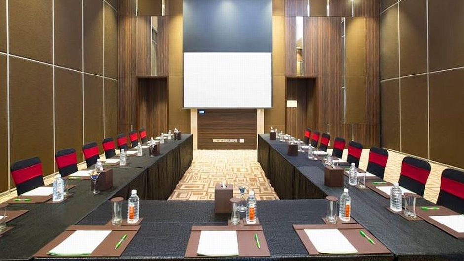 Holiday Inn Chennai OMR IT Expressway Banquet