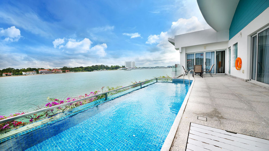 Lexis Hibiscus Port Dickson Pool