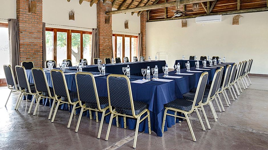 Montebelo Gorongosa Lodge & Safari Meeting