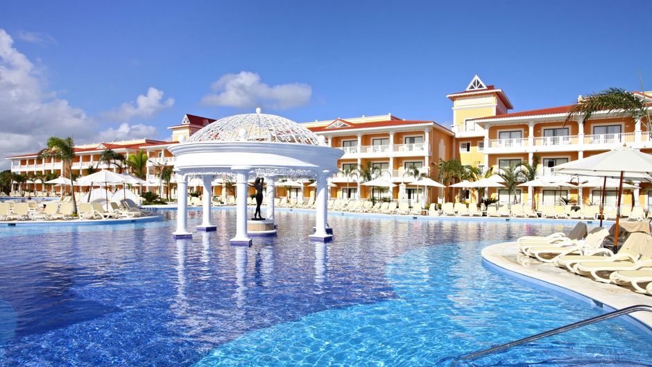 Grand Bahia Principe Aquamarine Pool