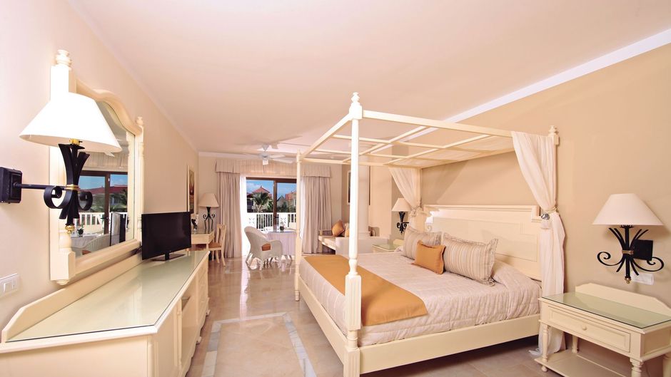 Grand Bahia Principe Aquamarine Room
