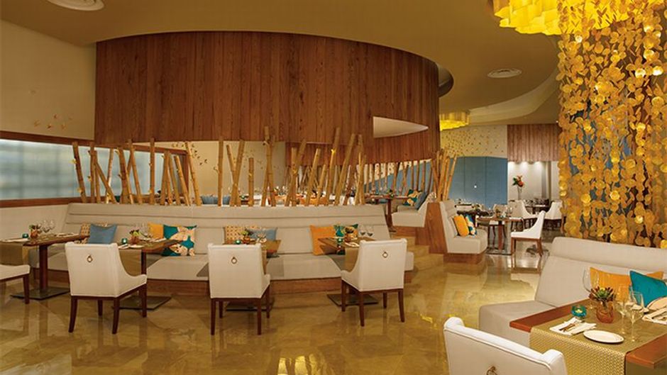 Dreams Onyx Resort & Spa Restaurant