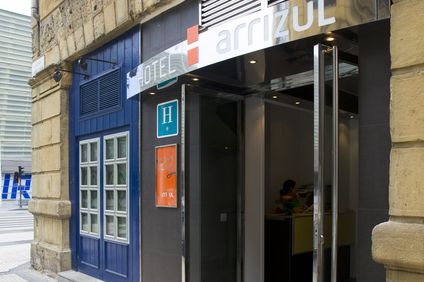 Hotel Arrizul Center