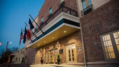 Chateau Saint Denis Hotel