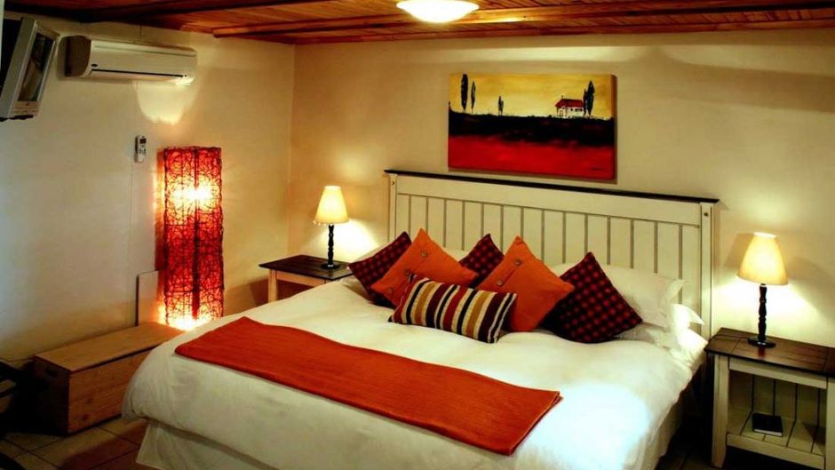 Daisy Country Lodge Room