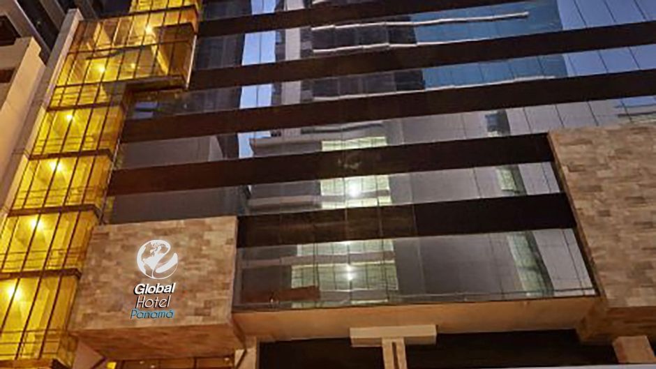 Global Hotel Panama Exterior