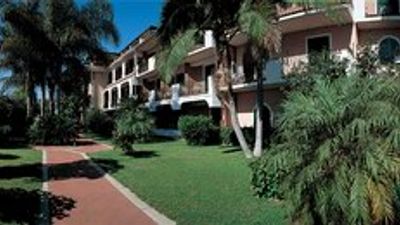 Hotel Caparena & Wellness Club