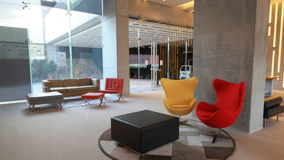 B Hotel Quezon City Lobby