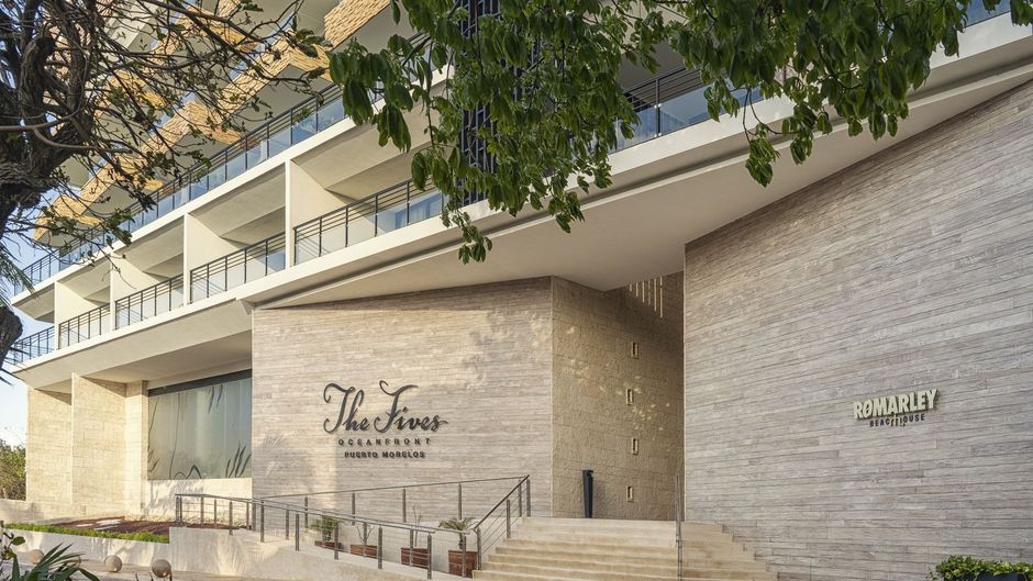 The Fives Oceanfront Puerto Morelos Exterior
