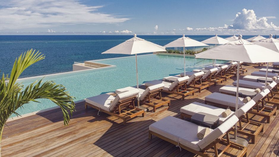 The Fives Oceanfront Puerto Morelos Pool