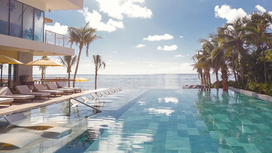 The Fives Oceanfront Puerto Morelos Pool