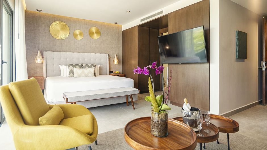 The Fives Oceanfront Puerto Morelos Suite