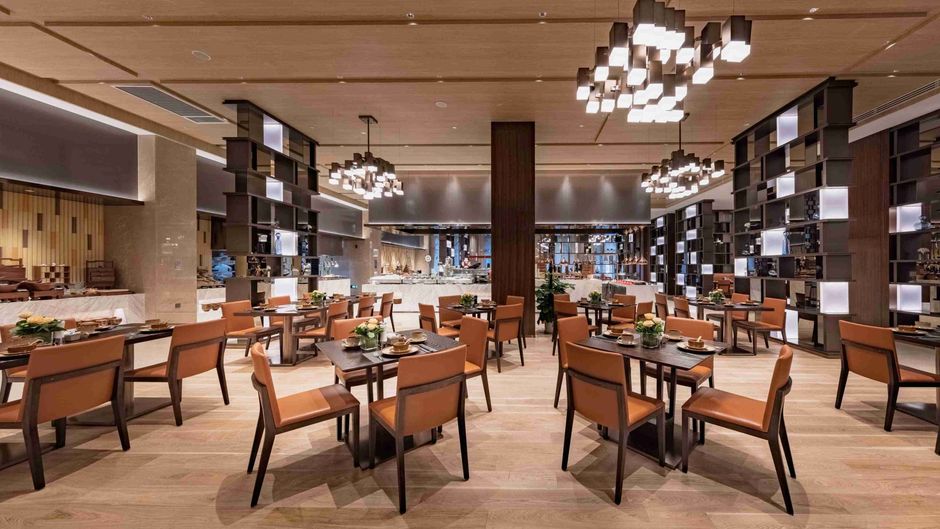 Oakwood Premier Tonglu Restaurant