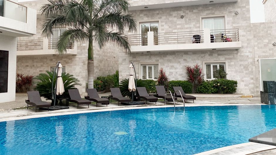 Belad Bont Resort Pool