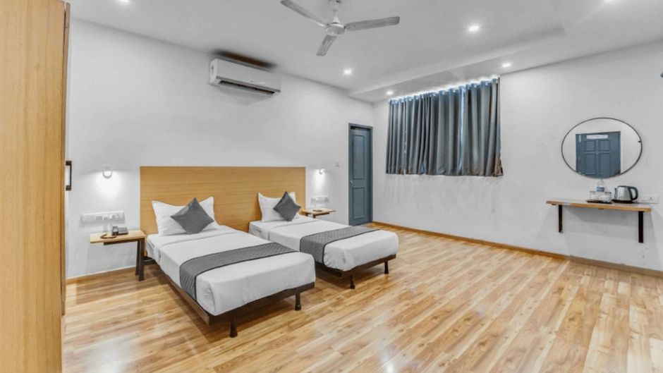 UPAR Hotels Nungambakkam Room