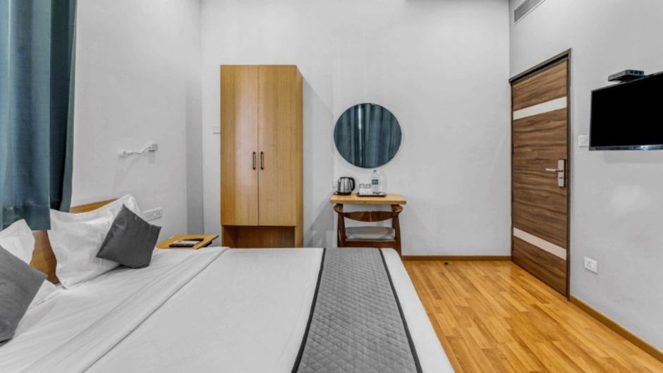 UPAR Hotels - T Nagar Room