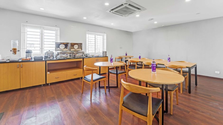 UPAR Hotels Thoraipakkam, OMR Restaurant